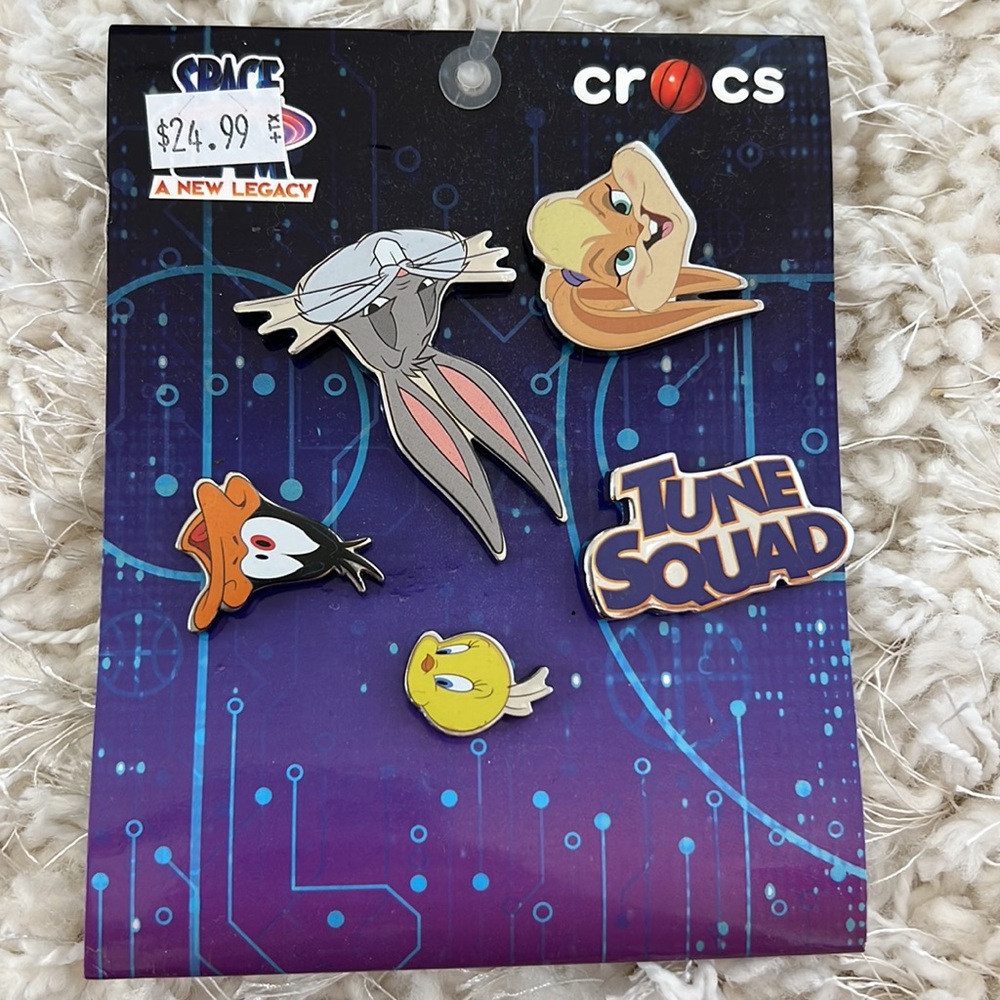 Crocs metal charms tune squad space jam bugs Lola tweety daffy ✨NEW✨